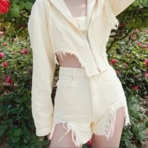 Zara pale yellow distressed Denim Shorts 6